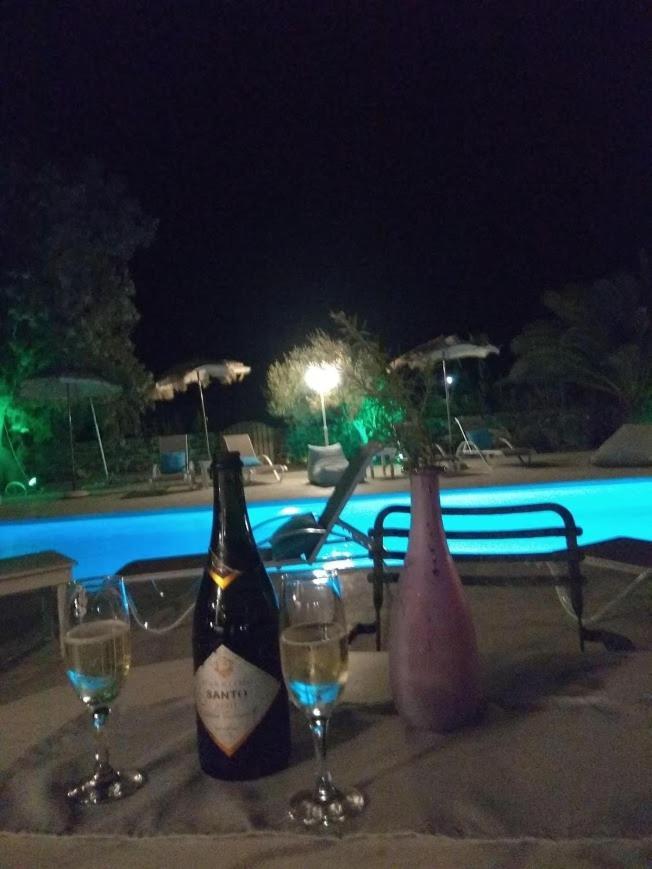 伊科谢尼亚酒店 伊亚 外观 照片